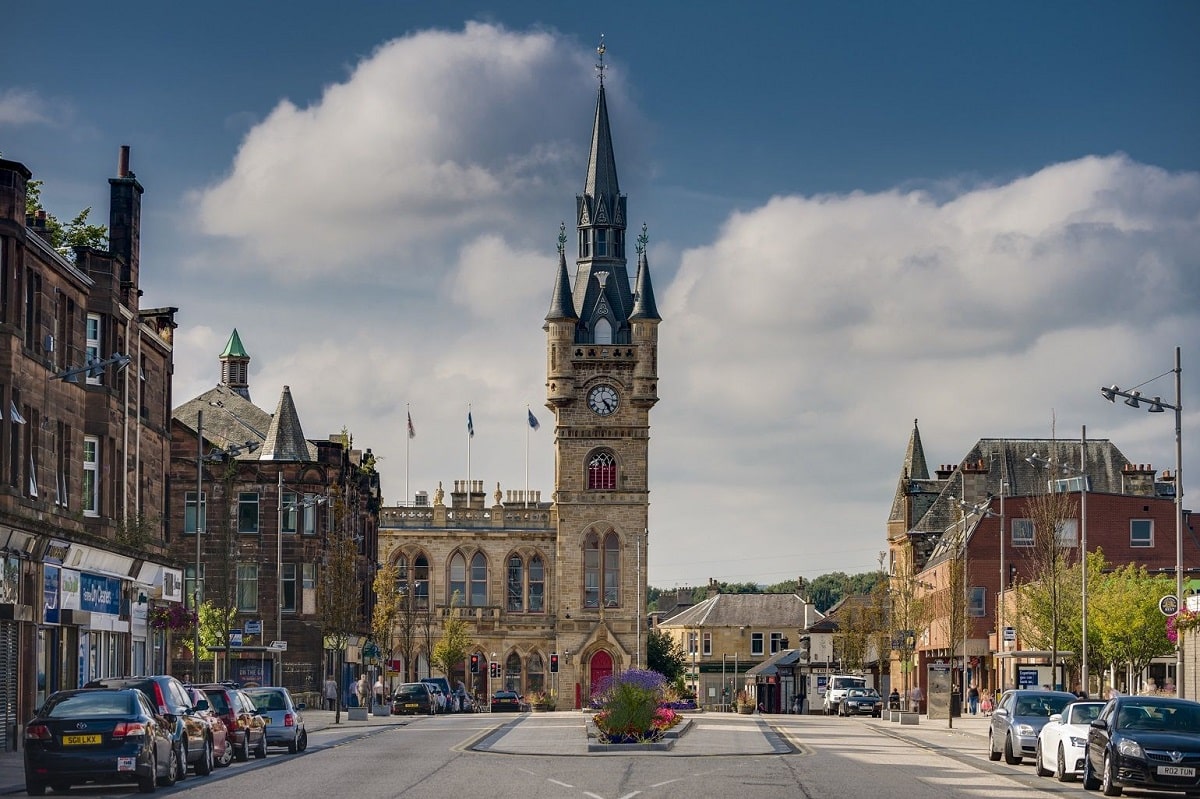 A Traveler's Guide to Exploring Renfrew